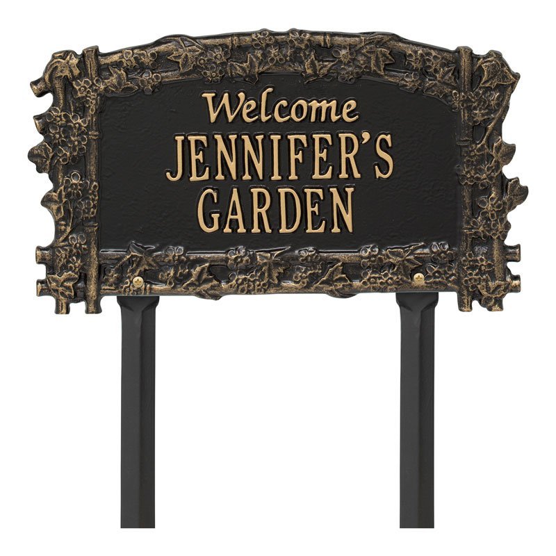 Ivy Trellis Garden Welcome Personalized Lawn Plaque - Black/Gold