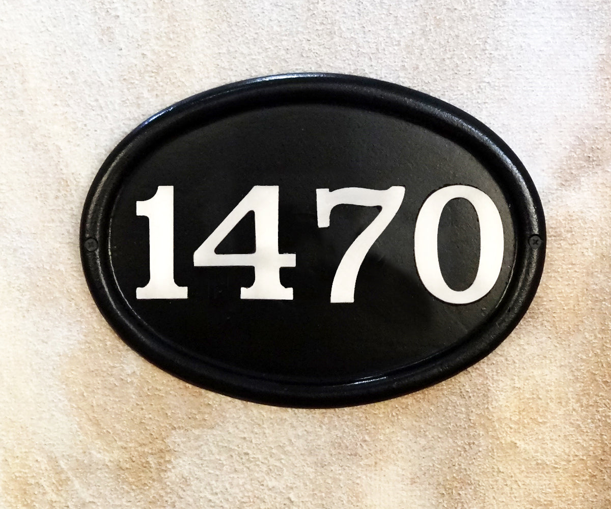 Contemporary Cast Aluminum Address Plaque with Brushed Aluminum Numbers - Bold Italic Font