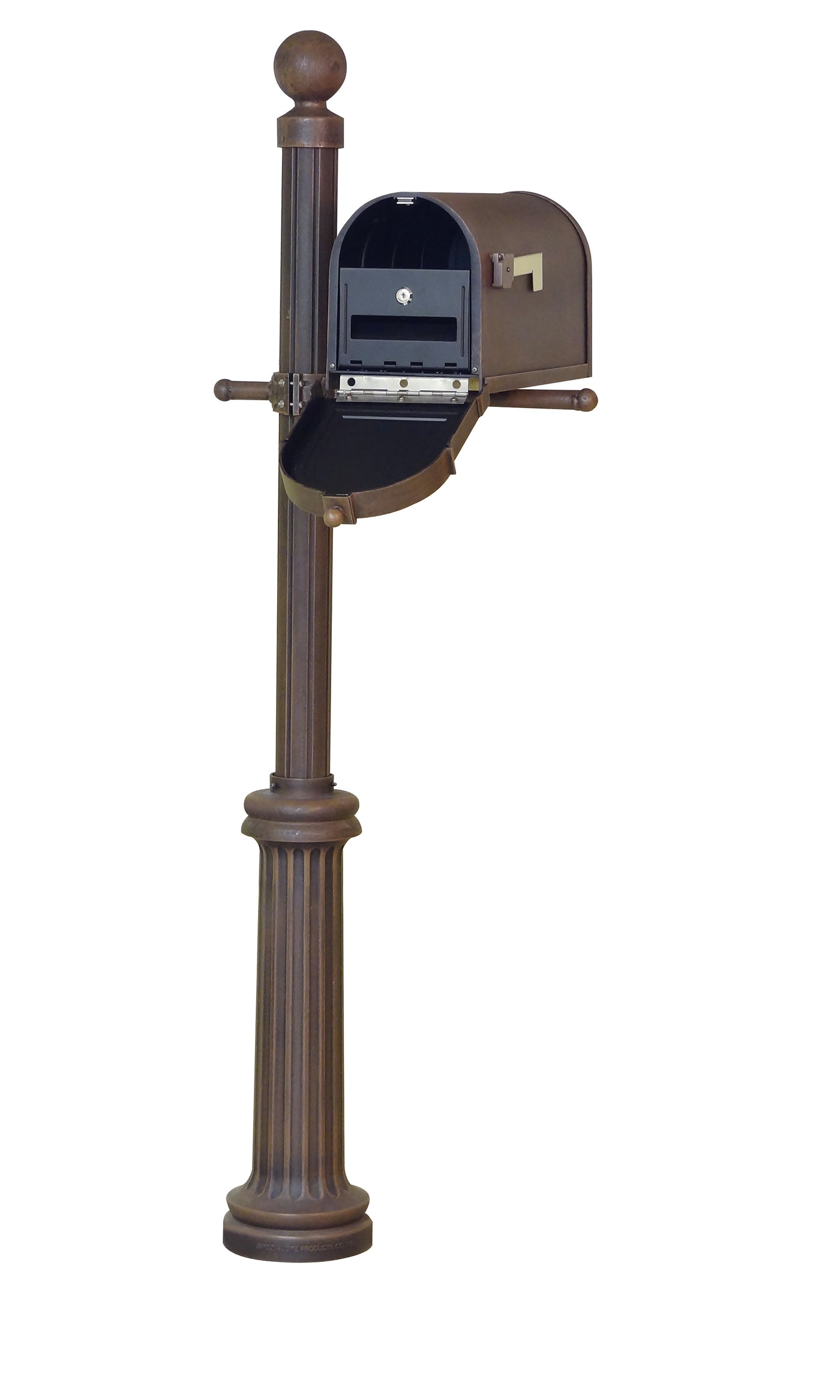 Berkshire Curbside Mailbox with Locking Insert and Fresno Mailbox Post